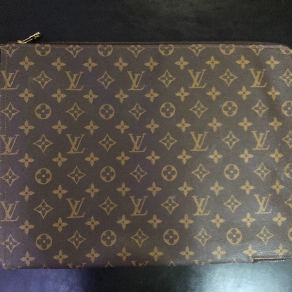 LV letter holder/laptop case